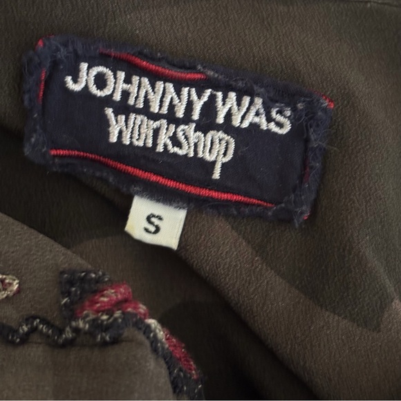Johnny Was Workshop Camo Embroidered Silk Blouse Small - Picture 7 of 8